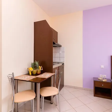 Nikolas Apartment
