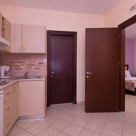 Nikolas Apartment *