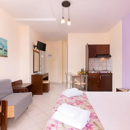 Nikolas כריסי אמודיה