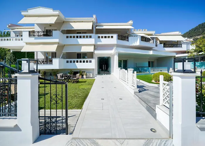 Nikolas Apartament *